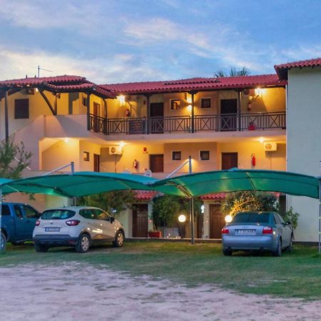 Katerina-Maria Studios & Apartments Vourvourou Exterior photo