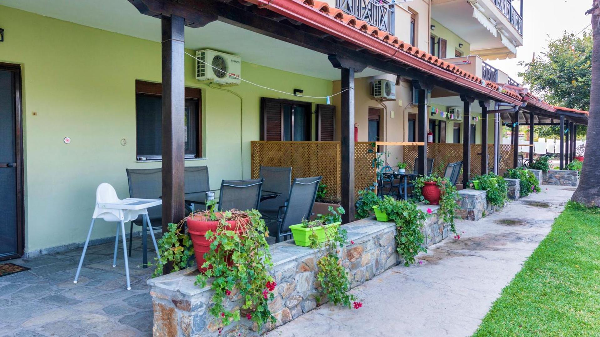 Katerina-Maria Studios & Apartments Vourvourou Exterior photo